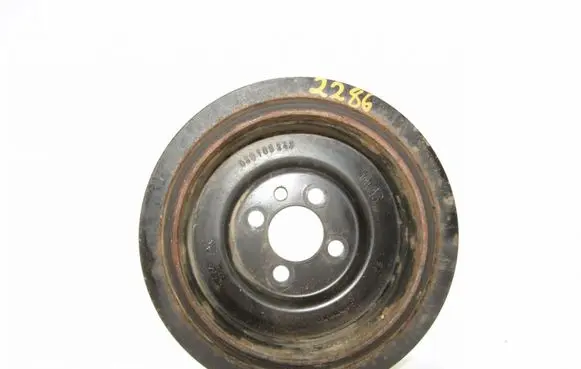 Volkswagen Golf V Crankshaft pulley
