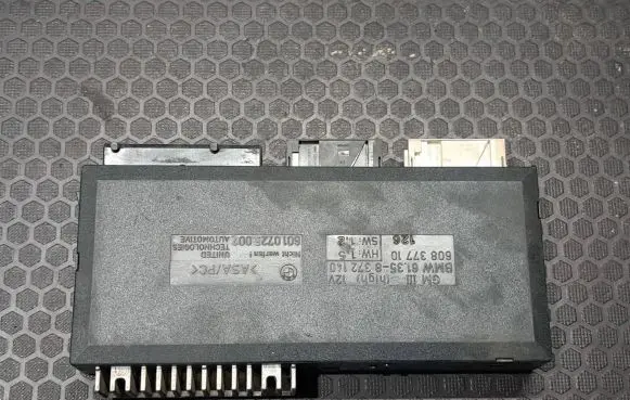 BMW 7 E38 Comfort/convenience module 61358372140 8372140