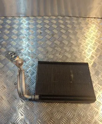 BMW 3 F30 F35 F31 Air conditioning (A/C) radiator (interior) T1012980H
