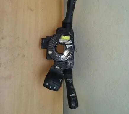 Renault Koleos I Indicator stalk