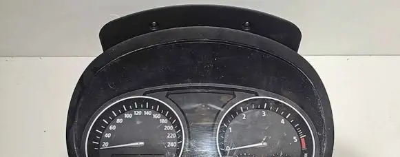 BMW X3 E83 Speedometer (instrument cluster) 25811510 102464026 34143720