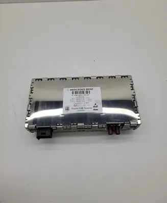 Mercedes-Benz CLS C218 X218 Antenna control unit A1669003407