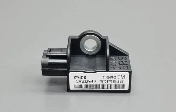Honda CR-V Airbag deployment crash/impact sensor 5WK43786 77970SWAE113M4