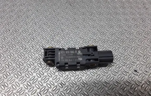 Audi A4 S4 B7 8E 8H Airbag deployment crash/impact sensor 8E0959643B