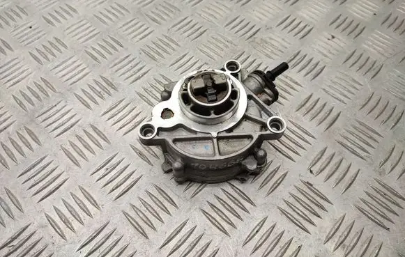 Opel Astra L Vacuum pump 9812133880