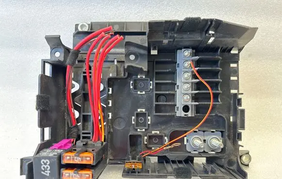 Porsche Cayenne (9PA) Fuse box set 7L0937548C 3D0951253A