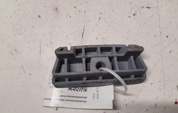 Opel Astra K Battery bracket 09115187
