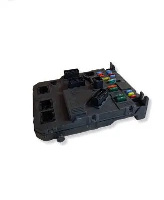 Citroen Xsara Picasso Fuse module S118085320D 9652474680 245064348