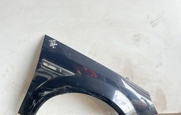 Opel Tigra B Fender