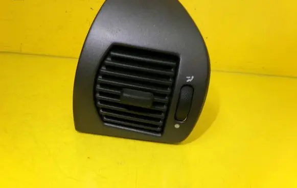 Fiat Bravo - Brava Dashboard side air vent grill/cover trim 