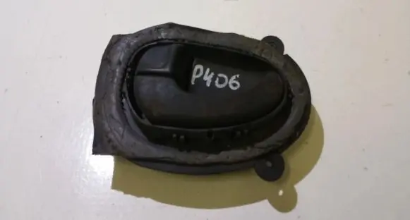Peugeot 406 Rear door interior handle 9616307477