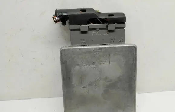 Ford Focus Engine control unit/module 4S4112A650BA