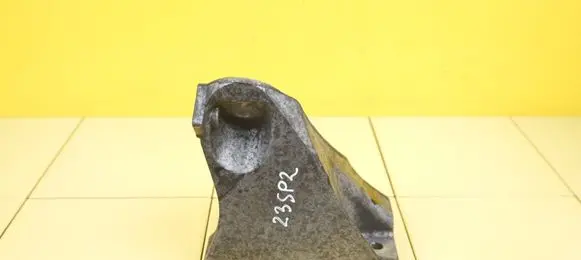 Porsche Cayenne (92A) Engine mounting bracket 7L6199308D CRC