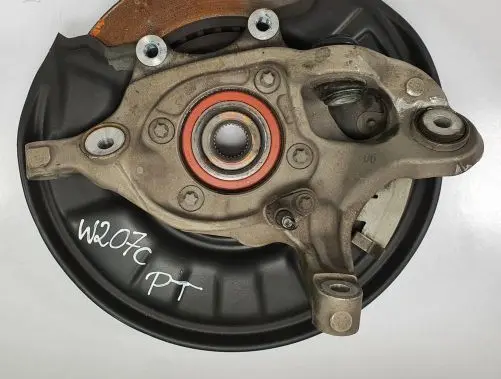 Mercedes-Benz E C207 W207 Rear wheel hub