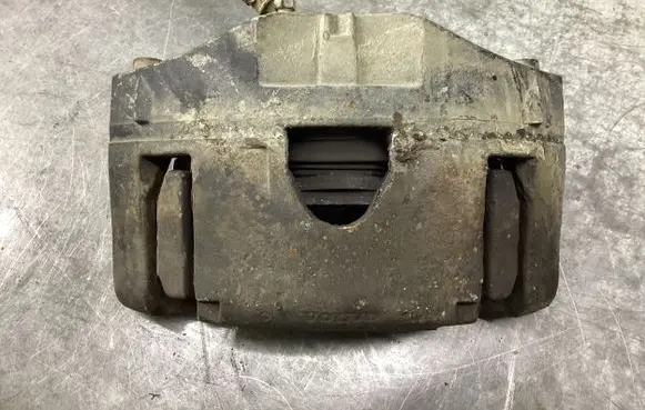 Volvo XC90 Front brake caliper 30636355