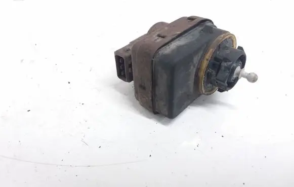 Headlight level adjustment motor