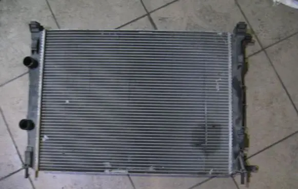 Renault Megane II Coolant radiator 14I16V