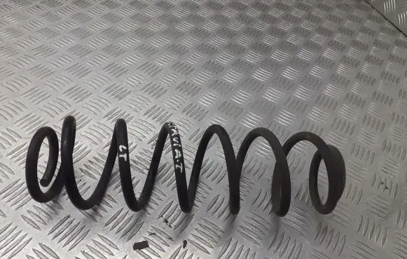 Skoda Octavia Mk1 (1U) Rear coil spring