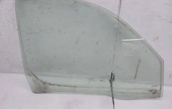 Citroen Berlingo Front door window glass four-door