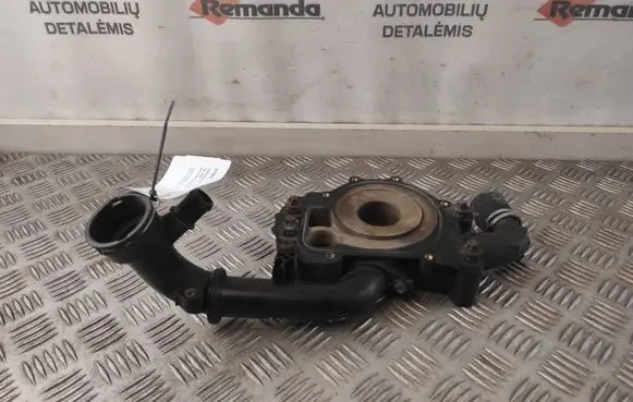 Mercedes-Benz E W212 Water pump A6512000251