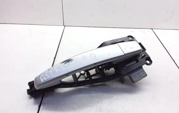 Opel Astra H Front door exterior handle