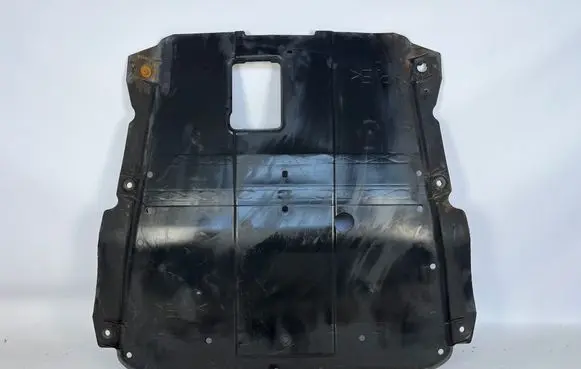 Dacia Logan II Engine splash shield/under tray 758900184R