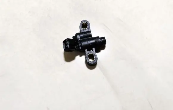Ford Mondeo Mk III Crankshaft position sensor XS7Q6023AC
