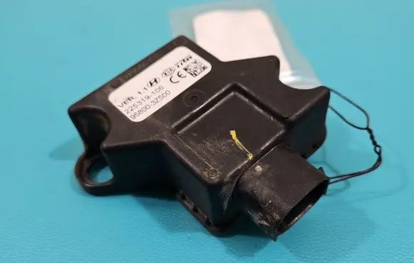 Hyundai i40 Central body control module 95800-3Z500 IMPRK1435924