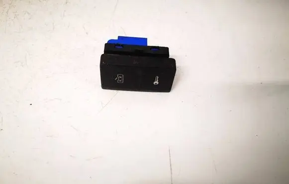 Volkswagen Golf V Central locking switch button 
