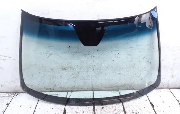 Volvo XC70 Front windscreen/windshield window AS1 30649885