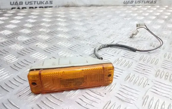 Volkswagen Golf II Front indicator light 014411608