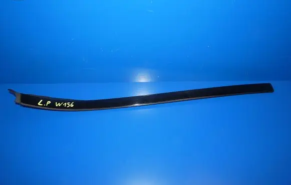Mercedes-Benz GLA W156 X156 Windshield trim A1566901700