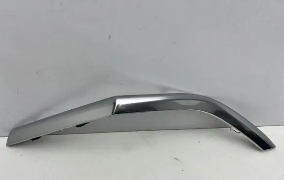 Hyundai Santa Fe Rear bumper trim bar molding 86692S1010