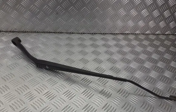 Opel Insignia A Front wiper blade arm 13227399