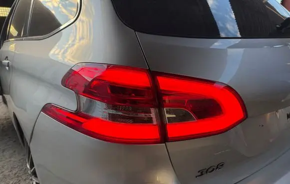 Peugeot 308 Rear/tail lights 9678093980 09012016 L90019100