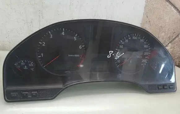 Audi A8 S8 D2 4D Speedometer (instrument cluster) 4D0919882HX