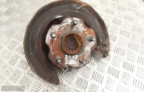 Toyota Auris E180 Rear wheel hub 