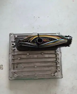 Ford Focus Engine control unit/module 6S5112A650BB