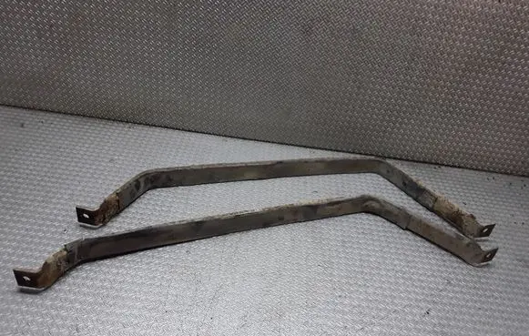 Toyota Avensis T250 Fuel tank mounting bracket 