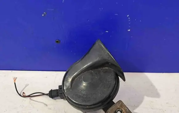 Volvo S80 Horn signal 30796392