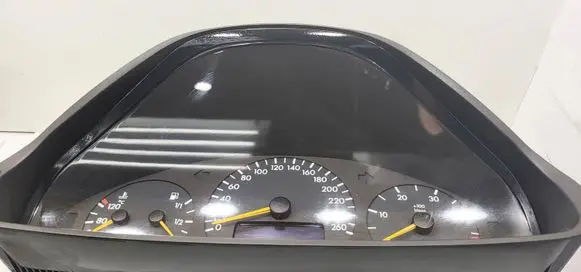 Mercedes-Benz E W210 Speedometer (instrument cluster) A2105402811