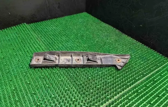 Volkswagen Golf IV Front bumper mounting bracket 1J0807183A