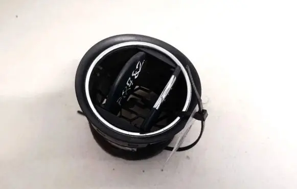 Ford Mondeo MK IV Dash center air vent grill