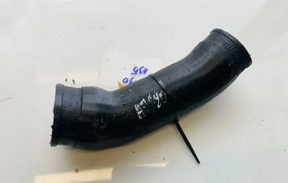 Audi A4 S4 B6 8E 8H Intercooler hose/pipe