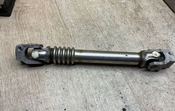 BMW 3 E90 E91 Steering column universal joint 6781591