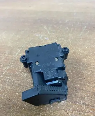 BMW 5 E60 E61 Ignition lock 10862510 E1614