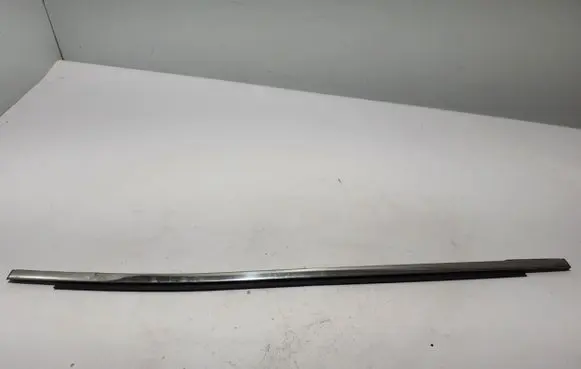 Renault Arkana Rear door trim (molding) 828200823R