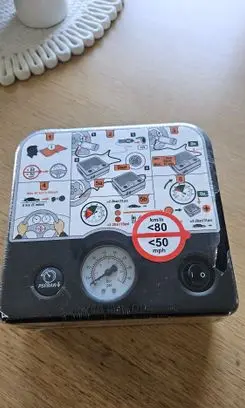 Renault Captur Tire air pump compressor TWTIRE AIRCOMPRESSOR