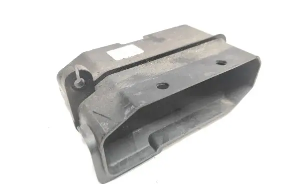 KIA Stonic Air intake duct part 28220H8200 HS20