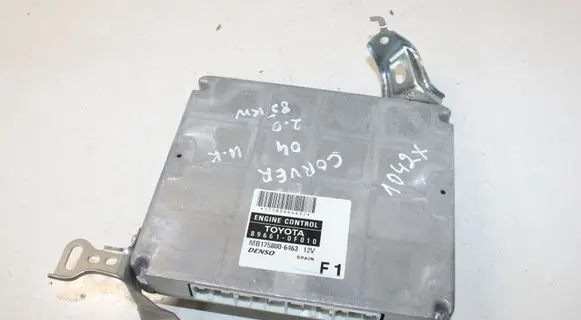 Toyota Corolla Verso E121 Engine control unit/module 896610F010
